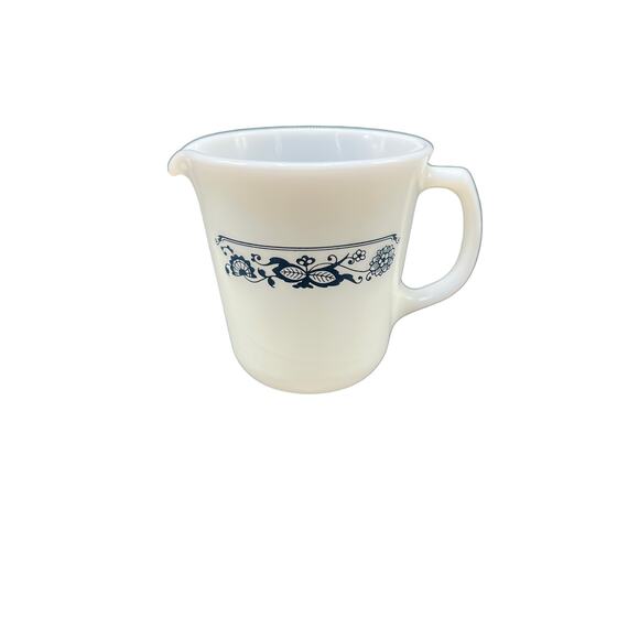 Vintage PYREX Old Town Blue Onion Pattern White Creamer - Picture 1 of 6